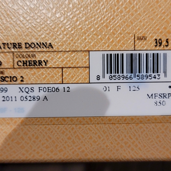 PRADA Suede Cutout T-Strap Pumps / Size 39.5 / Previously loved - Picture 6 of 6